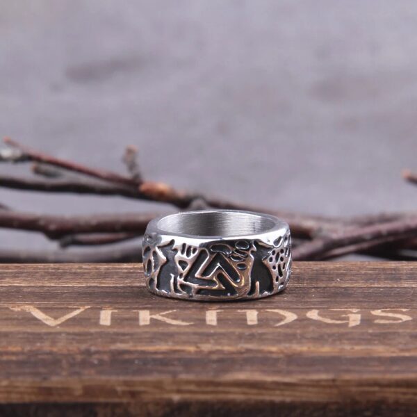 anillo de lobos valknut