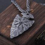 collar lanza vikinga