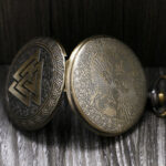 reloj de valknut vikingo
