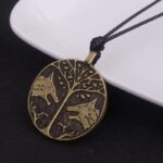collar lobo yggdrasil dorado