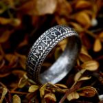anillo de runas nordicas