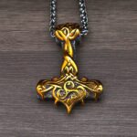 colgantede mjolnir oro