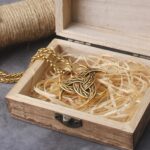 collar nudo