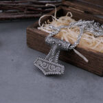 collar mjolnir thor