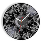 reloj de pared triqueta