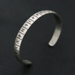 brazalete runas vikingas