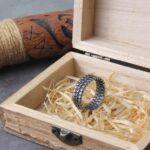 anillo de serpiente vikinga