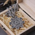 colgante vikingo acero