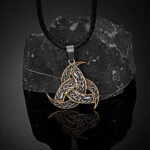colgante de hombre vikingo odin