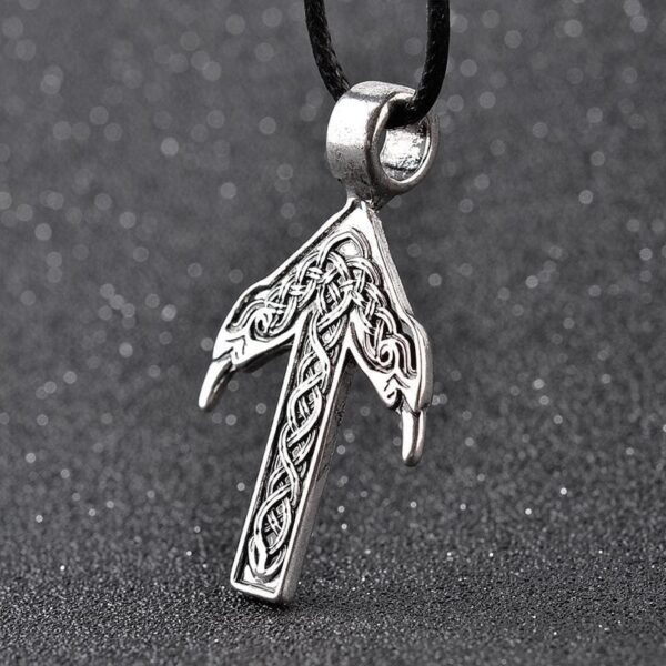 collar runa tyr