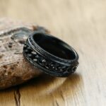 anillo vikingo cadena negra