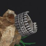 anillo runas vikingas