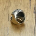 anillo de calavera