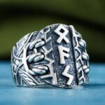 anillo runas nordicas