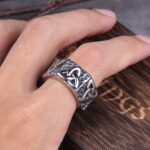 Anillo Triquetas