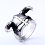 anillo casco vikingo