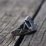 anillo vikingo martillo thor
