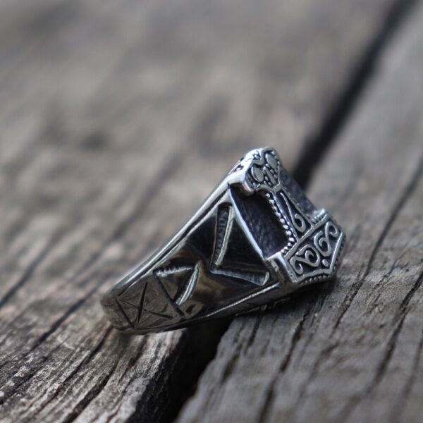anillo vikingo martillo thor