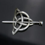 Broche de Triqueta