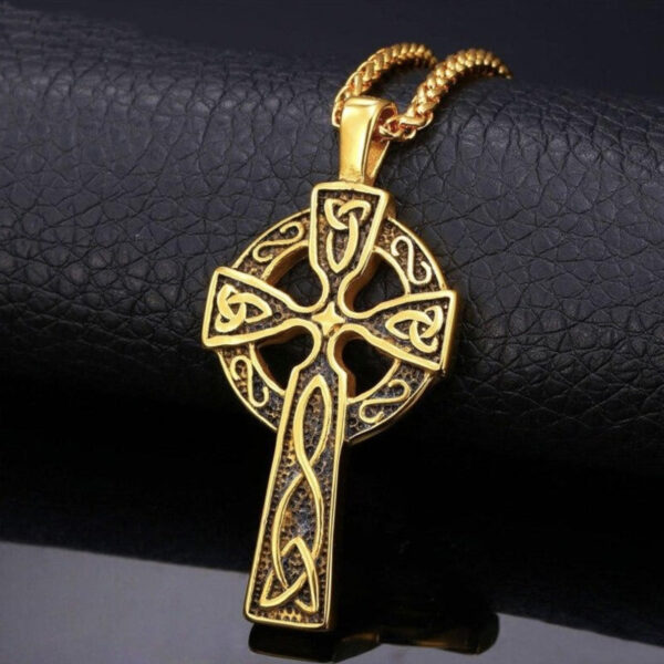 Collar Cruz Celta de Oro