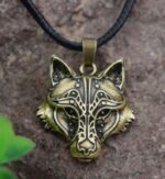 colgante lobo celtico