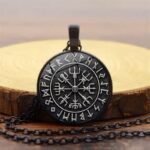 colgante vegvisir