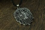 Collar yggdrasil