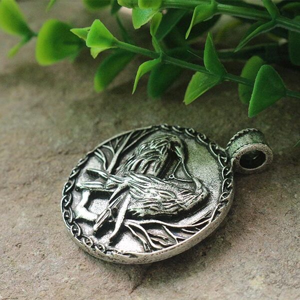 Collar Hugin y Munin