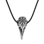 collar craneo de cuervo