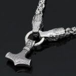 collar martillo thor