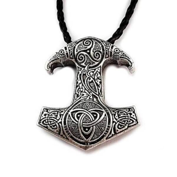 Collar Martillo Triqueta