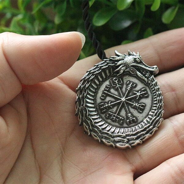 Colgante Dragon Vegvisir