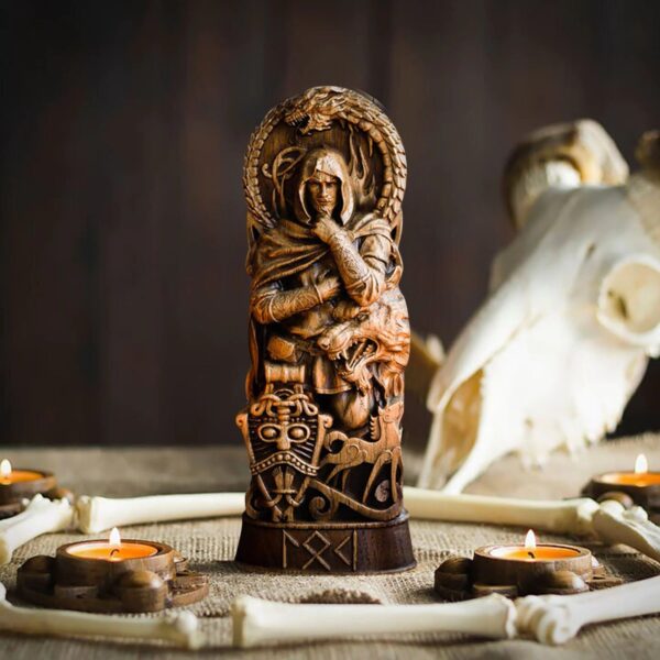 escultura loki