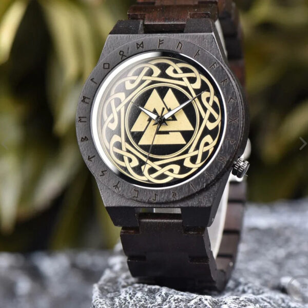 reloj madera valknut