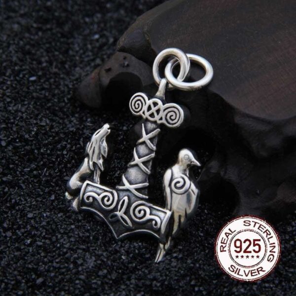 Collar simbolo vikingo