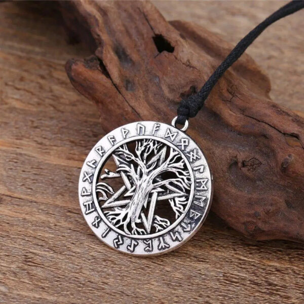 collar yggdrasil
